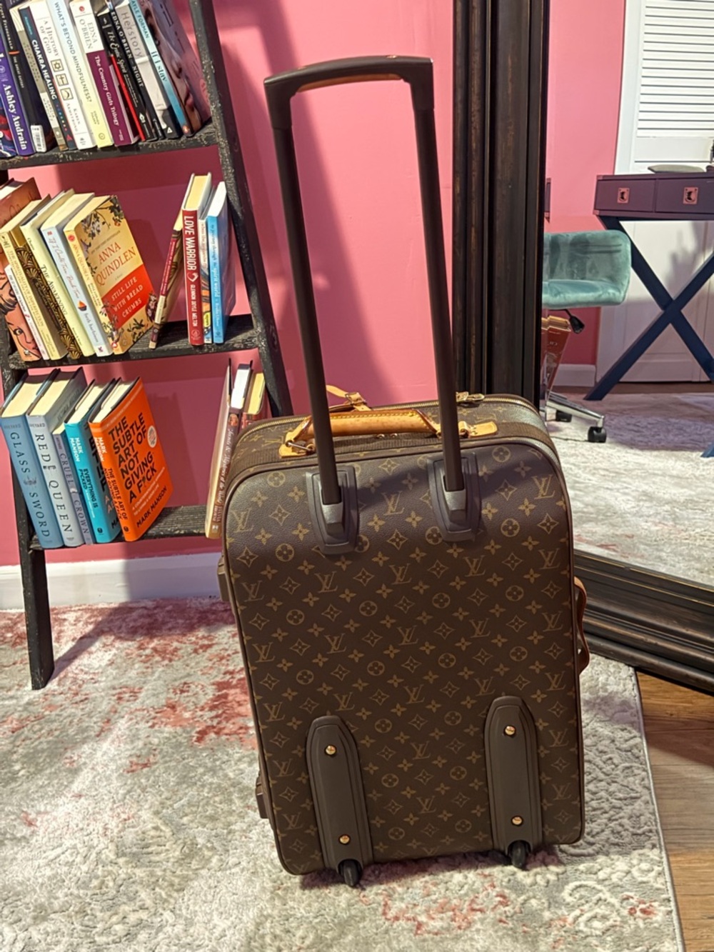 AUTHENTIC LOUIS VUITTON LUGGAGE - Picture 4 of 12